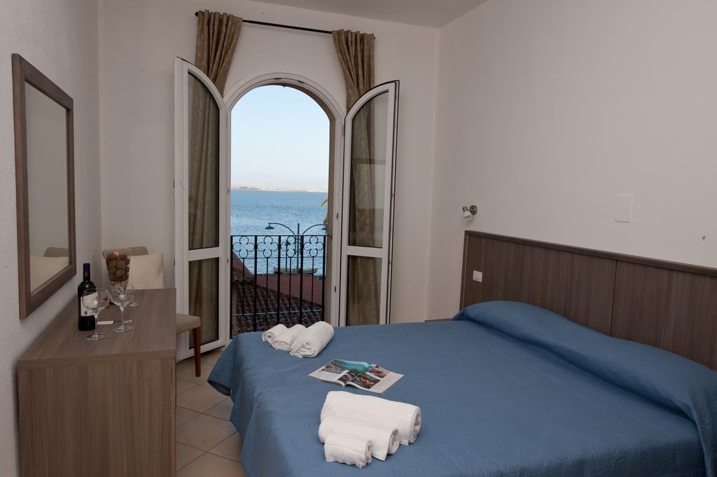 Muma Hostel SantʼAntìoco 외부 사진