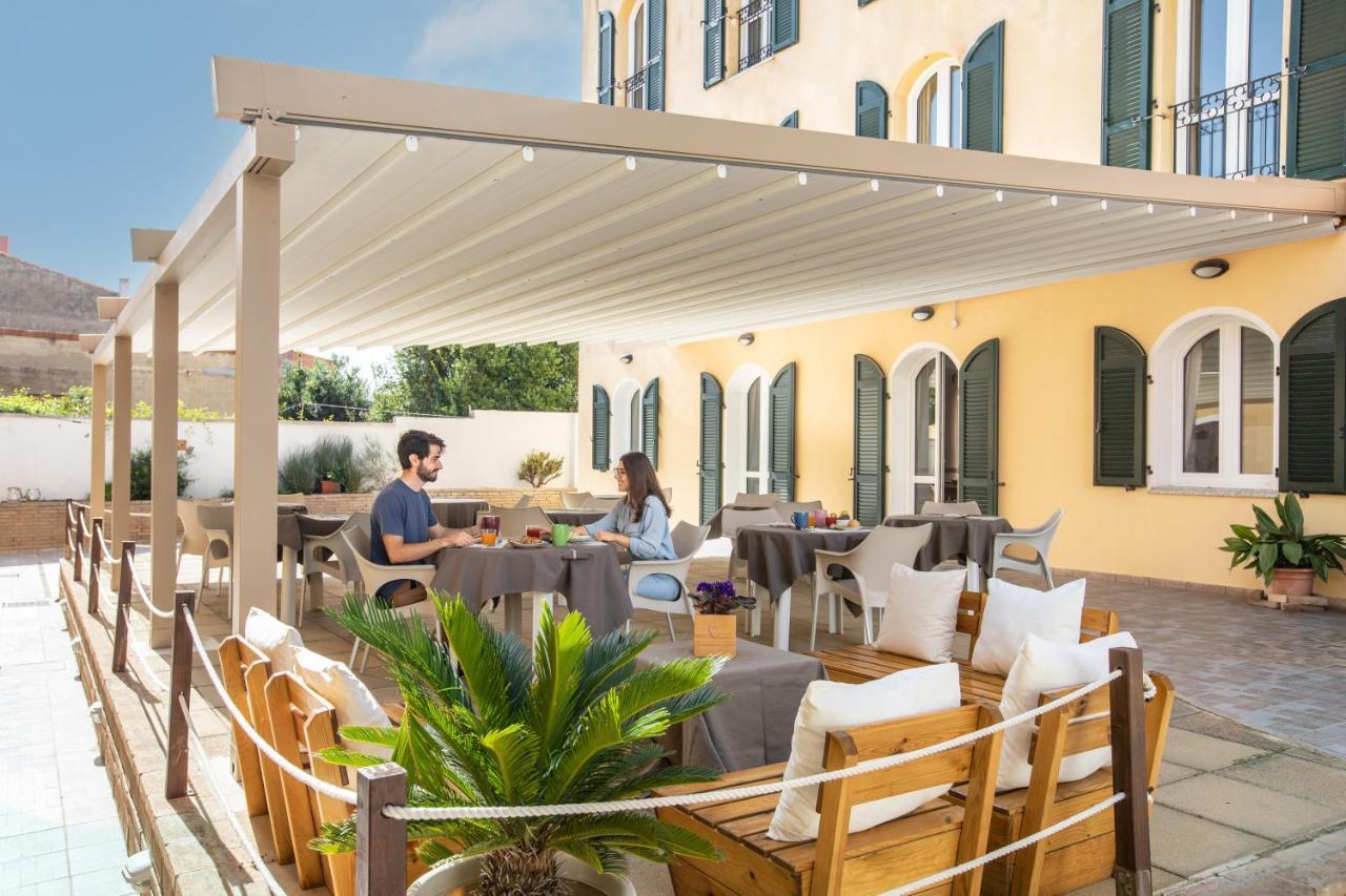 Muma Hostel SantʼAntìoco 외부 사진