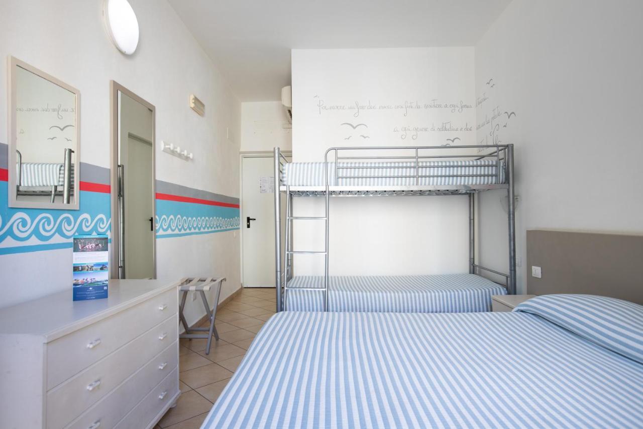 Muma Hostel SantʼAntìoco 외부 사진