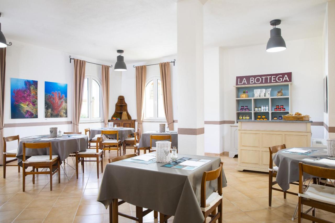 Muma Hostel SantʼAntìoco 외부 사진