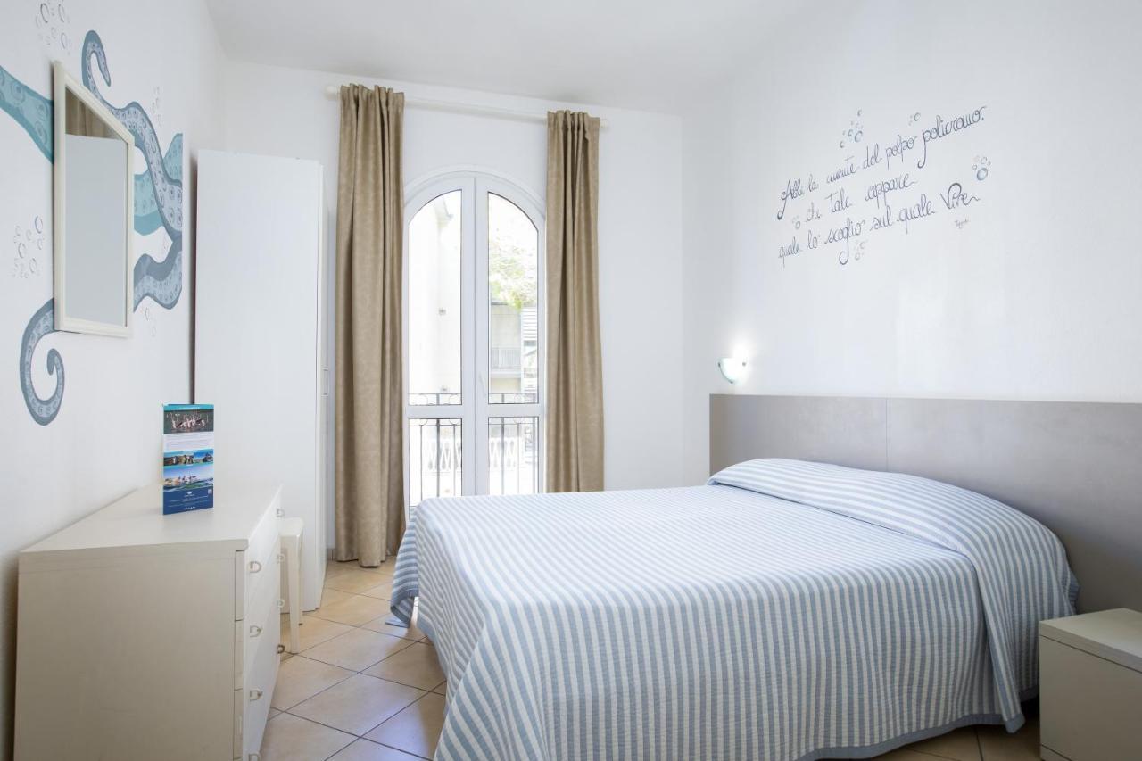 Muma Hostel SantʼAntìoco 외부 사진